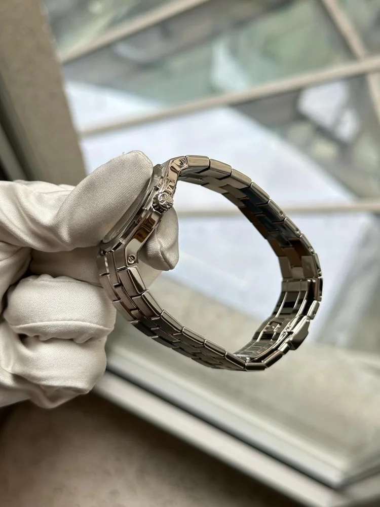 Vacheron Constantin Overseas 42052 Box+Papers 1999